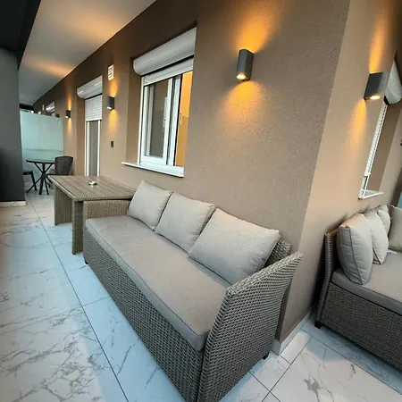 2 Apartament Paralía